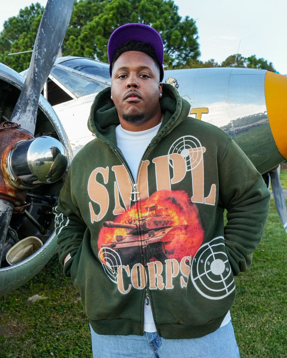 Sample Industries tweet media