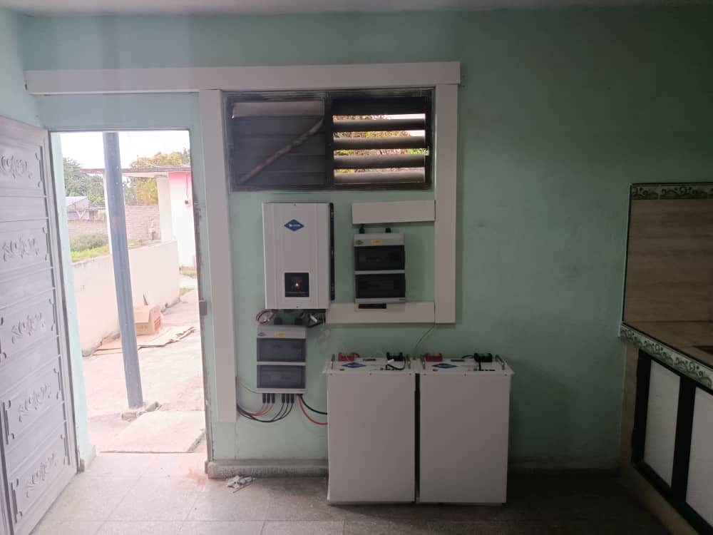 🌞⚡️🤰Sistema instalado en el hospital materno de Manicaragua por técnicos de CEDAI Villa Clara.

#cedaicuba