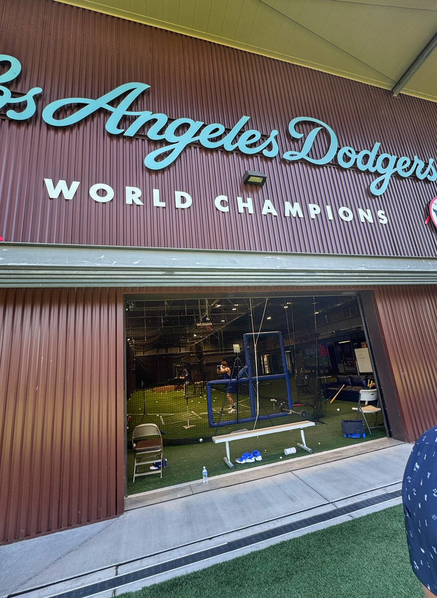 Mike Hull tweet media