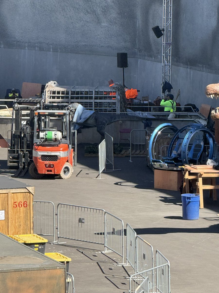 SoCalirific tweet media