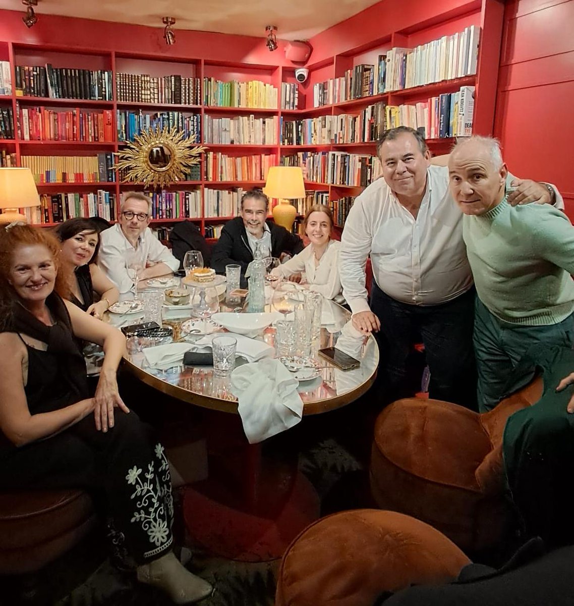 belen lanuza tweet media