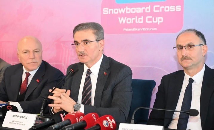 kayakfed's tweet photo. SNOWBOARD CROSS WORLD CUP’UN BASIN LANSMANI ERZURUM’DA GERÇEKLEŞTİRİLDİ

Türkiye Kayak Federasyonu faaliyet takviminde yer alan ve 6–8 Mart tarihlerinde düzenlenecek olan Snowboard Cross World Cup organizasyonunun basın lansmanı, Erzurum Palandöken’de gerçekleştirildi. https://t.co/3LybkCGiFk