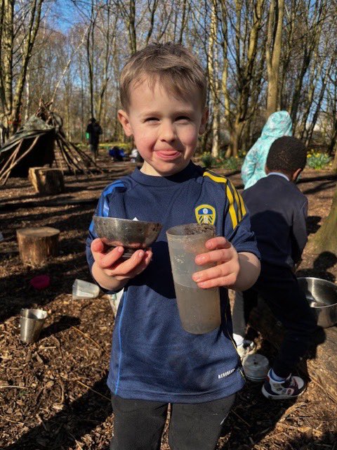 Reception class at Skelton Grange Environmental Centre yesterday, having a great time and learning so much! 🦋🐸🌳 #impossibleisnothing