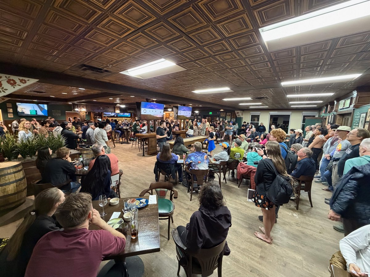 Caltech Astro Outreach tweet media