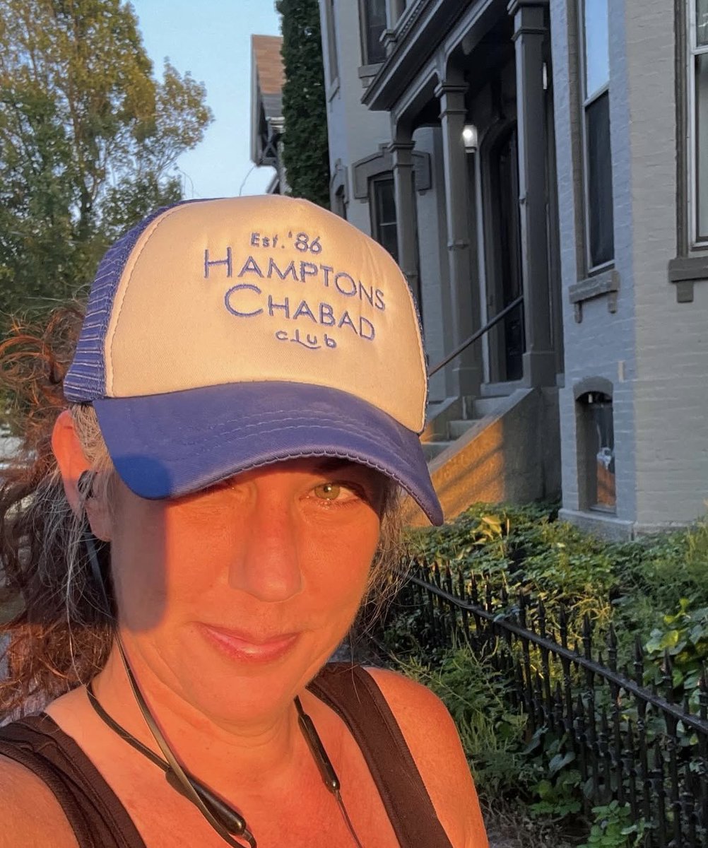 Rebecca Stefansky tweet media