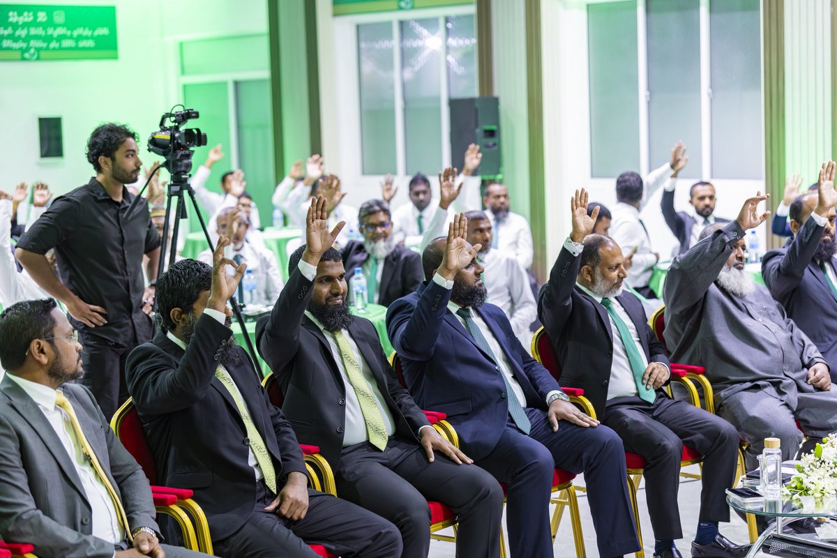 Adhaalath Party tweet media