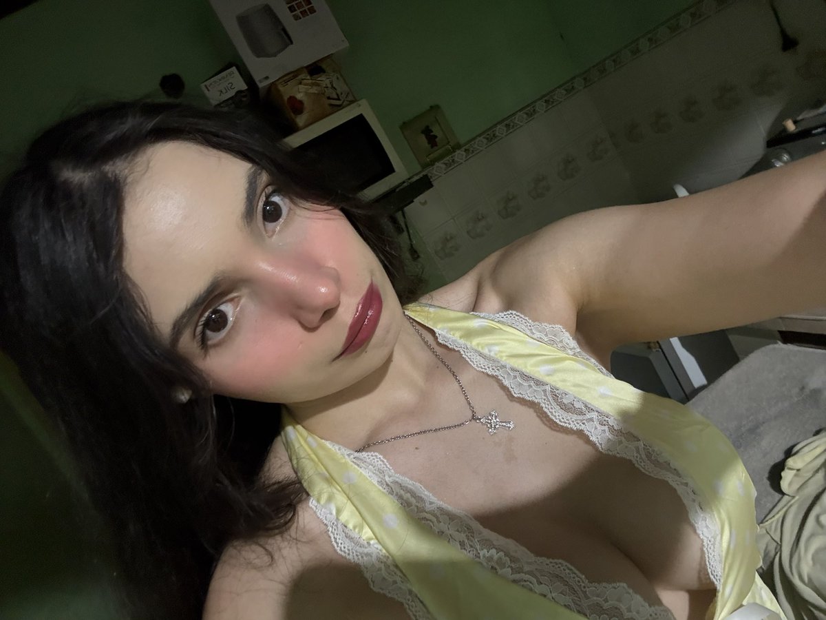 baby doll tweet media