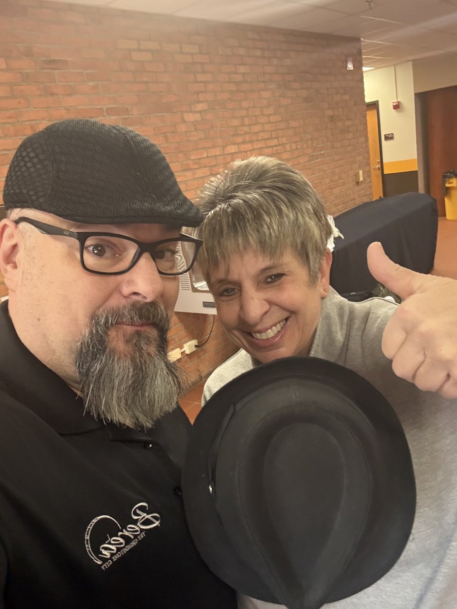 Dave_OnTheMic's tweet image. Since I can’t be on the trip, I sent a hat with Coach @CheriHarrer and the @BW_wbasketball team!  LETS GOOOOO!  #AllInForUs #d3hoops #PAGameDay #NCAATournament #ManInTheHat