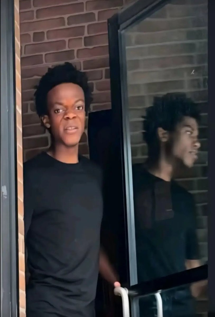 yo en la camara // yo en el espejo