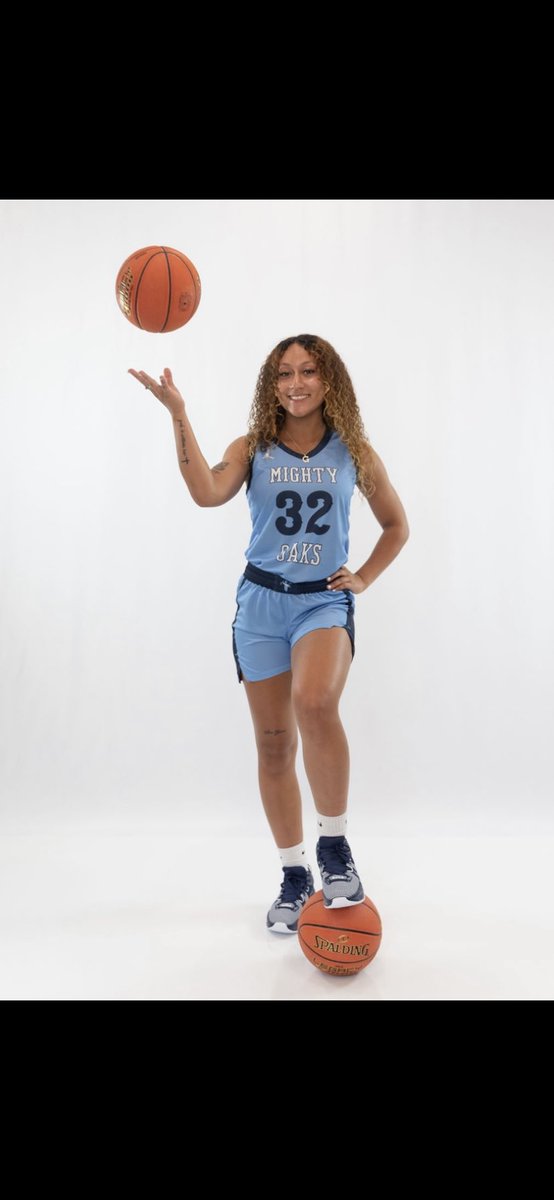 CoachJoyner32's tweet photo. The passion never changed, the role just did. If you’re a recruit who wants to grow, be pushed, and truly learn the game… I’ve got a lot to give. 💙
#PlayerToCoach #BuiltFromTheGame #Recruiting #WomensBasketball https://t.co/DsoI7iKTLi
