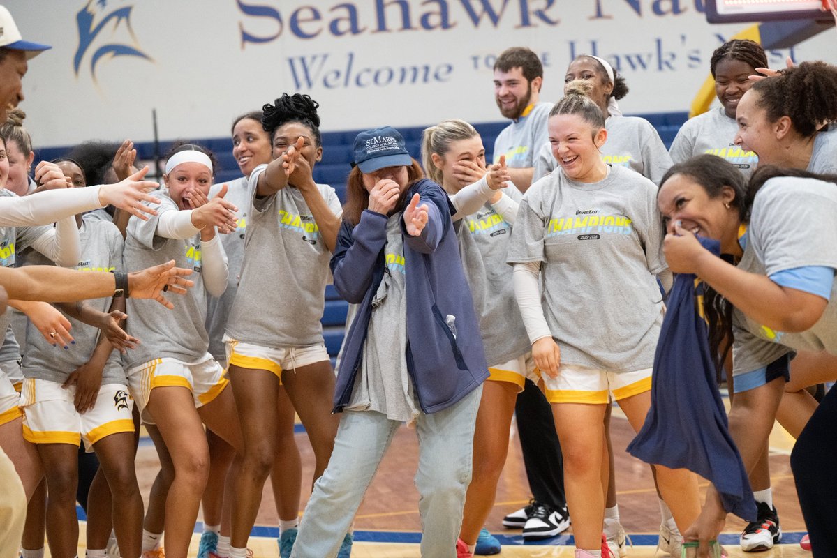 Coach Collins tweet media