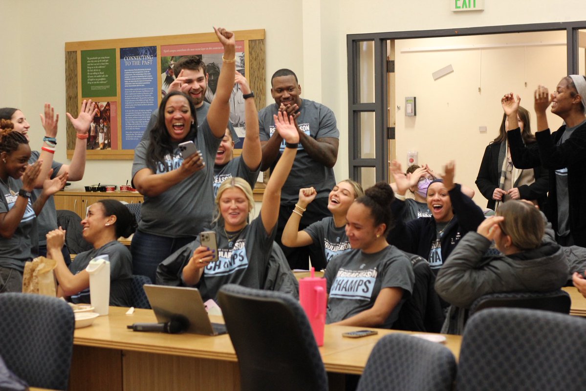 Coach Collins tweet media