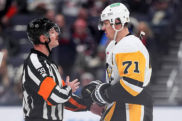 ScoutingTheRefs's tweet photo. Refs Furman South #13 and Brandon Blandina #39 work Sabres vs. Penguins with Jonny Murray #95 and Ben O'Quinn #91
https://t.co/ke8Jke1wqC #SabreHood #LetsGoPens #BUFvsPIT #NHL #Sabres #Pens #Penguins https://t.co/YXhwey9YSw