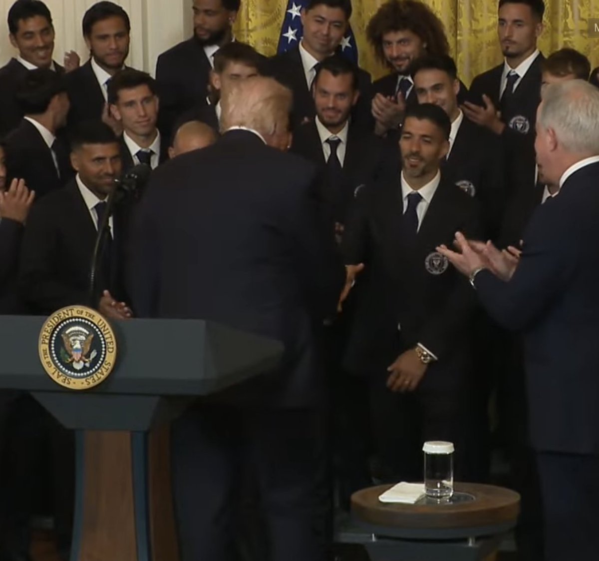 BarcaUniversal's tweet photo. 🚨 Donald Trump: "Luis Suárez is one of the GREATEST strikers of all time." https://t.co/YBhi6EkJzO