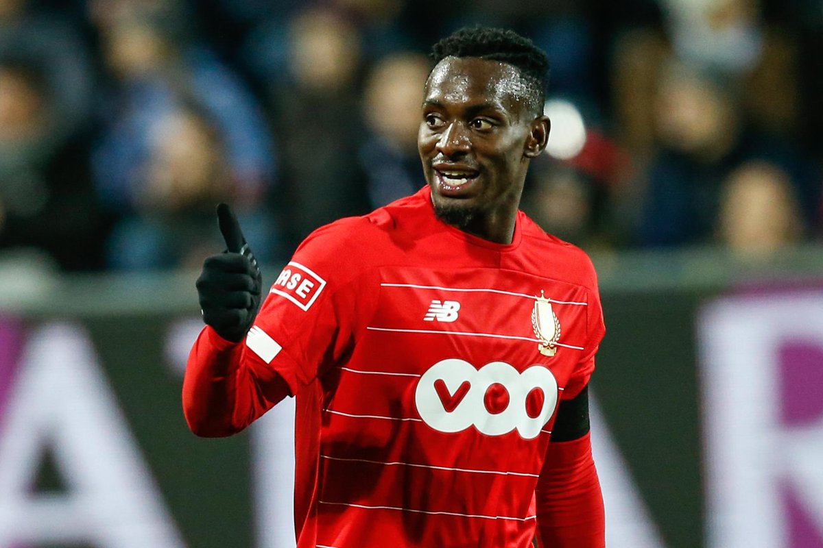 Inside_foot243's tweet photo. ℹ️ Paul-José Mpoku annonce la fin de sa carrière professionnelle à l’âge de 33 ans. 

International congolais à 22 reprises (6 buts), il a participé à 2 CAN avec les Léopards en 2017 et en 2019. 

Il aura connu 11 clubs dans sa carrière. 

#Congo #Mpoku https://t.co/O9YLKpH7Vn