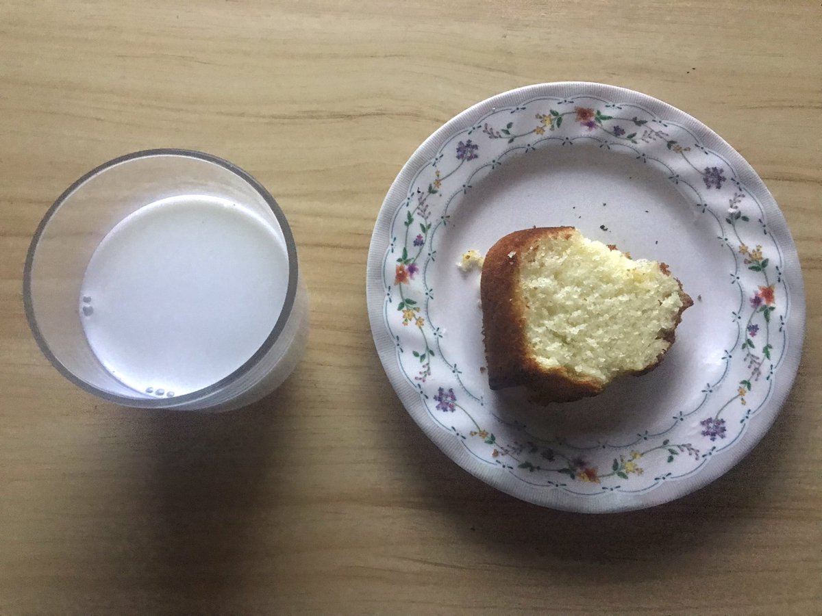 laceremoni's tweet photo. Lemon cake and milk..don’t kill yourself https://t.co/zOUD3hrumE