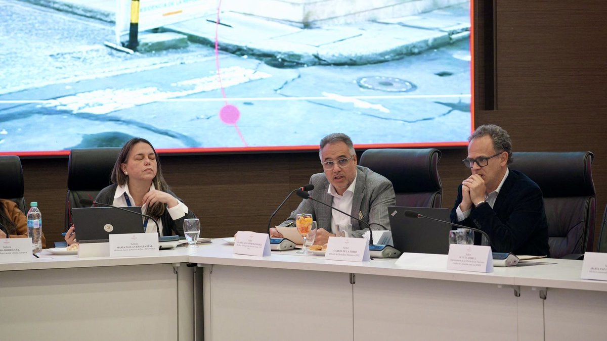 MisionONUCol's tweet photo. En sesión de la Comisión Intersectorial para la Respuesta Rápida a las Alertas Tempranas #CIPRAT sobre la alerta electoral, destacamos la importancia de este espacio para la generación de decisiones estratégicas y acciones preventivas para proteger la participación política.🧵 https://t.co/MQxznRVzww
