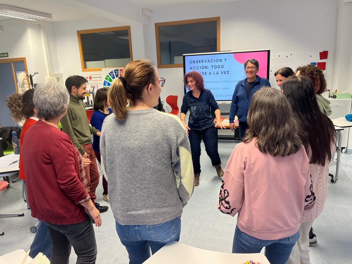 Asesoria de EF y Artística tweet media