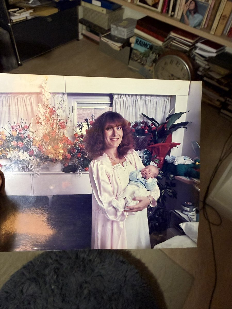 Pilar Eyre tweet media