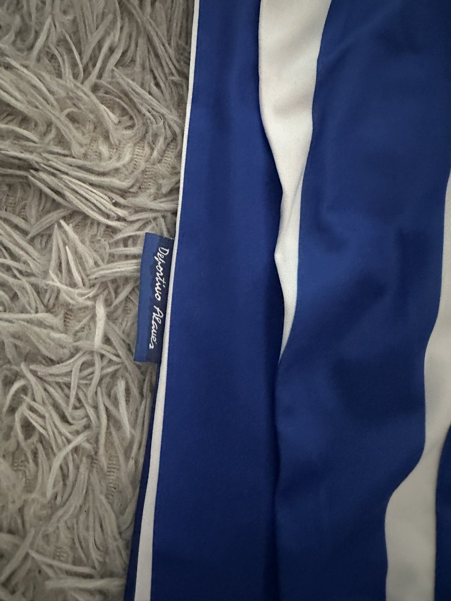 NICER_TSHIRTS's tweet photo. DON JULIO SALINAS! Mítico delantero de Alavés , barca entre otros! Internacional con España!
#juliosalinas #alaves 
ℹ️INFORMACIÓN 𝐍𝐈𝐂𝐄𝐑 𝐓𝐒𝐇𝐈𝐑𝐓𝐒:
📩Guarda nuestro email: 
nicertshirtsinformacion@gmail.com
#nicer_tshirts #nicer https://t.co/UTqECIkTsm