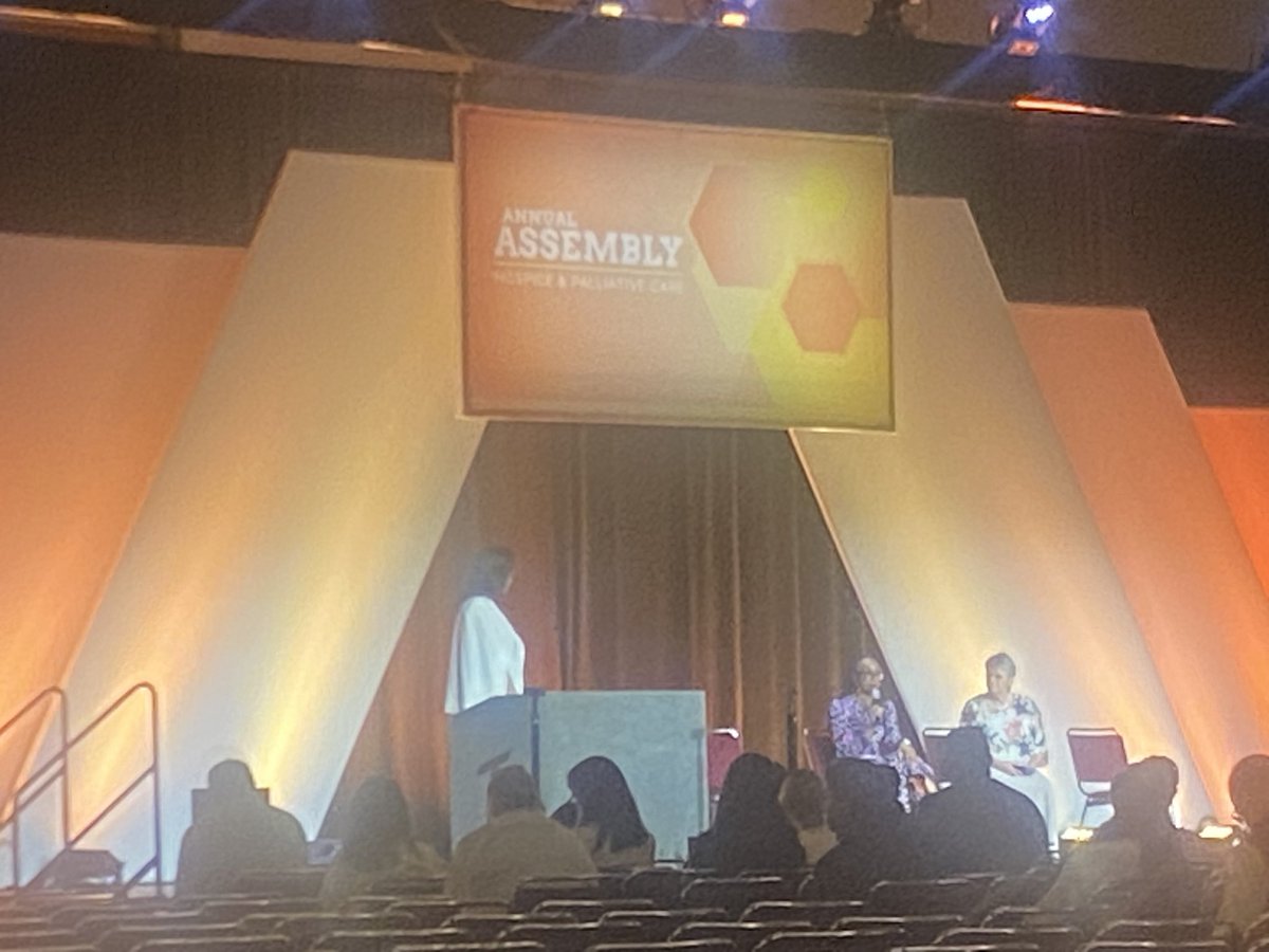 Laura Shoemaker tweet media