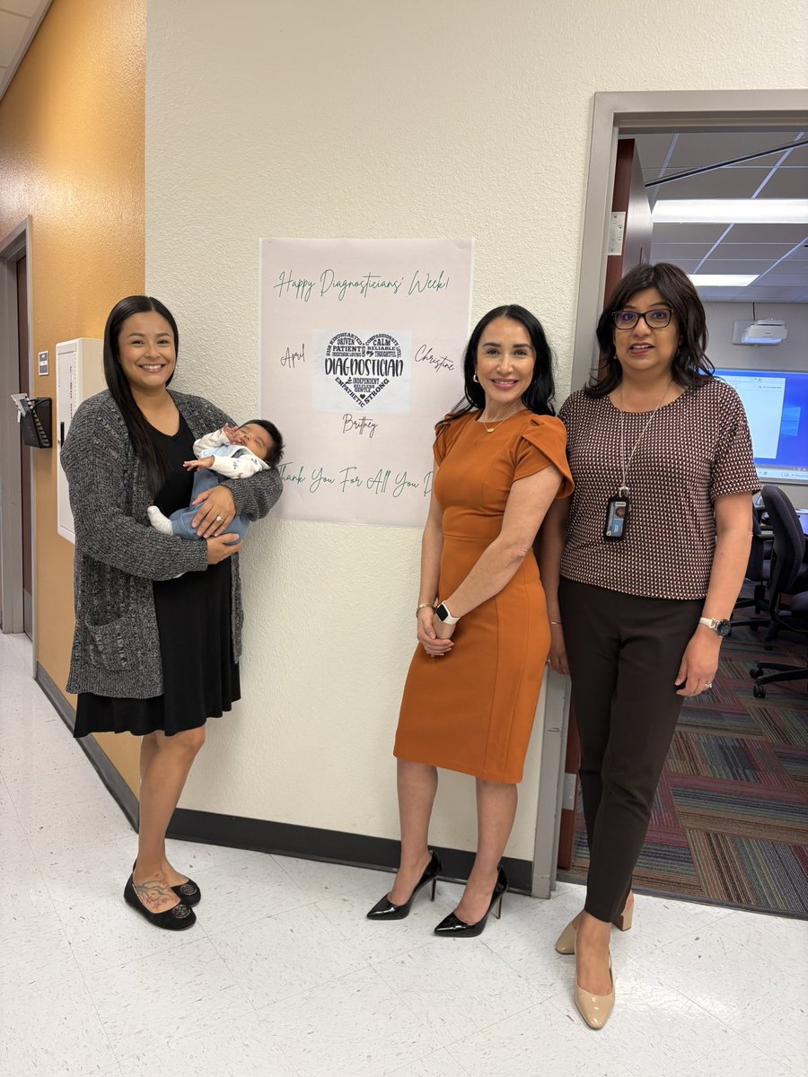 Desigo13's tweet photo. 💜🧡 Thank you to our amazing Educational Diagnosticians! 🧡💜
@Eastlake_HS_ celebrates Mrs. Orozco, Ms. Medina, and Ms. Torres for their dedication and advocacy for student success. We appreciate all you do for our Falcons!
@Eastlake_HS_ 
@CMartin_EHS 
#TeamSISD 
#FTF https://t.co/gMWghnyAOX