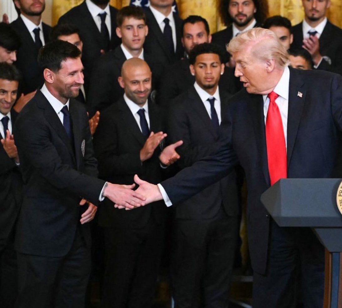 Trump War Room tweet media