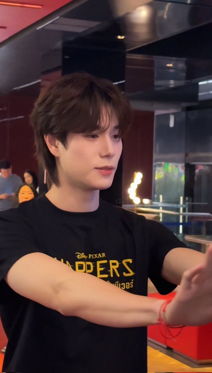 𝑒𝑙. tweet media