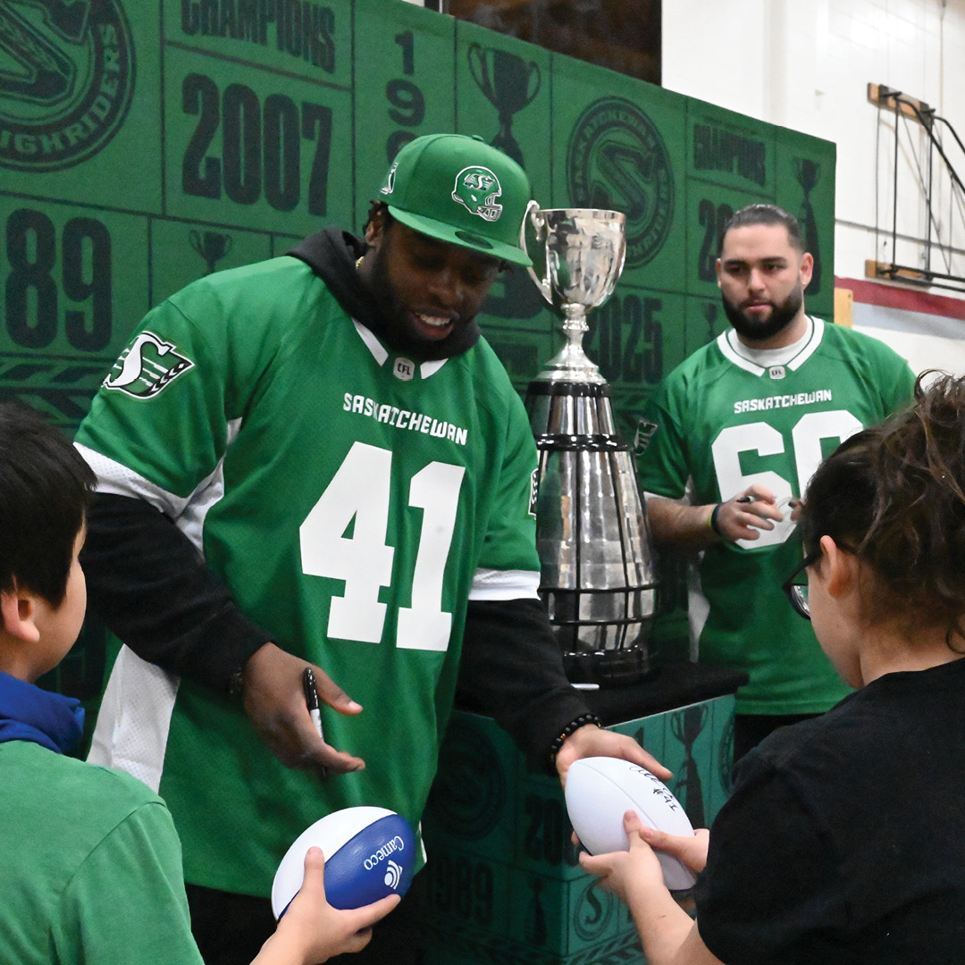 camecocommunity's tweet photo. Cameco is proud to sponsor a Grey Cup and educational tour this week to northern Saskatchewan. Community members met @sskroughriders players Albert Awachie and Jacob Brammer and took pictures with the Grey Cup, and the players gave literacy and wellness presentations to schools. https://t.co/lpeUEZh2a2