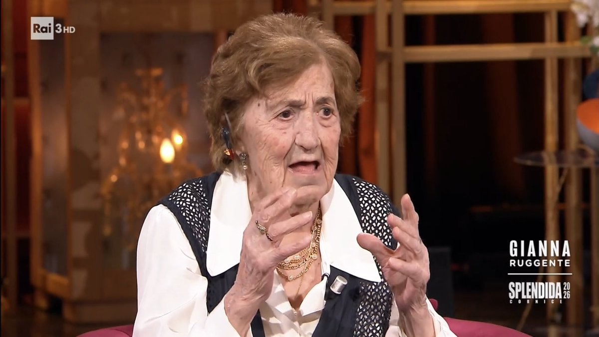 yleniaindenial1's tweet photo. ricordate sempre che essere ANTIFASCISTI vi fa arrivare a 105 anni come la signora Gianna ❤️ https://t.co/kPyJl5iU7x