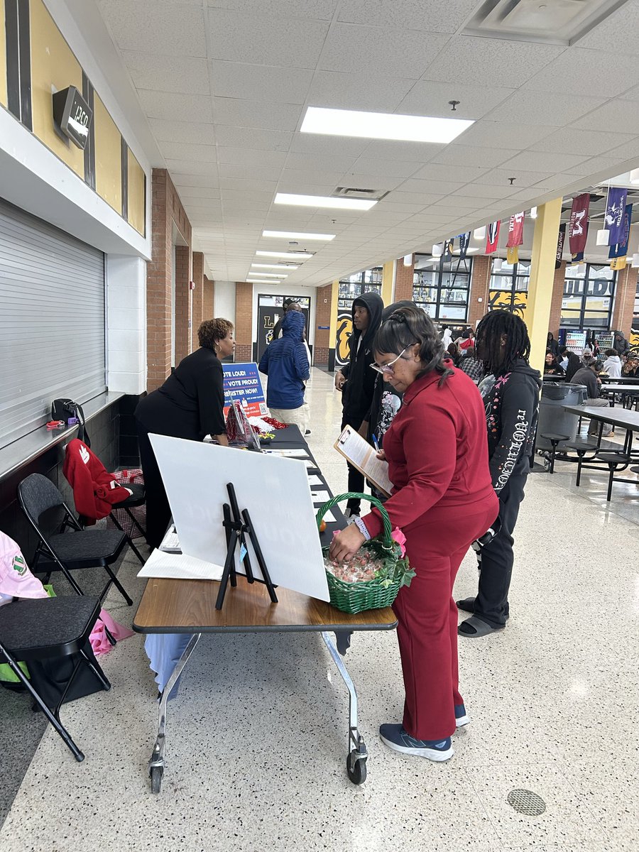 DCSD - High School Area tweet media