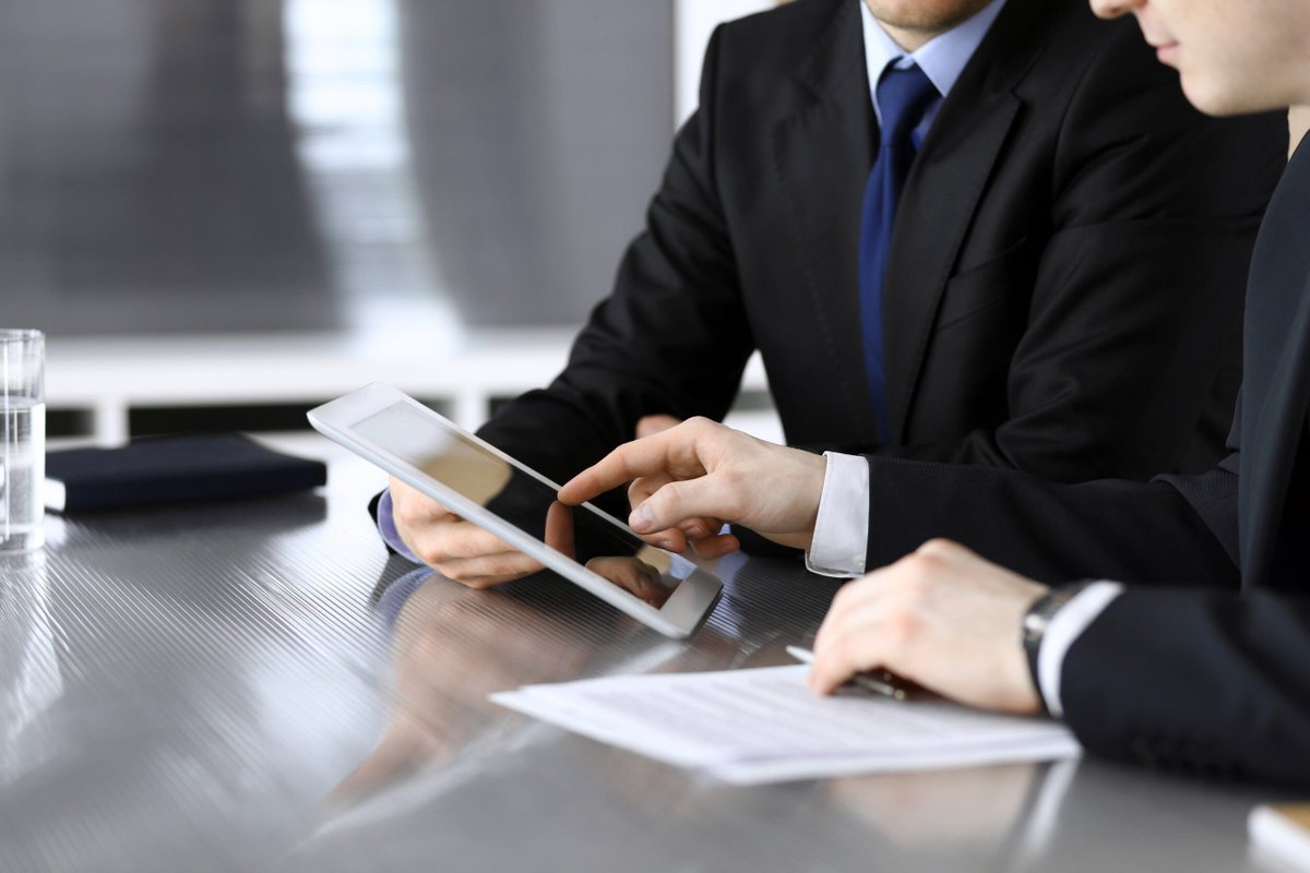 CoreCLS's tweet photo. The SEC adopted final rules implementing the Holding Foreign Insiders Accountable Act (HFIA).

Beginning March 18, 2026, directors &amp; officers of foreign private issuers must file Section 16 reports electronically &amp; in English.

Learn more: https://t.co/ILSSBA0Ddp
#SEC #Compliance https://t.co/f0DkQHQRsG