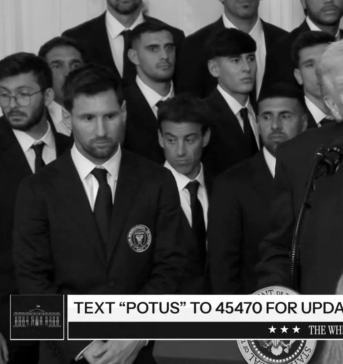 عمرو tweet media