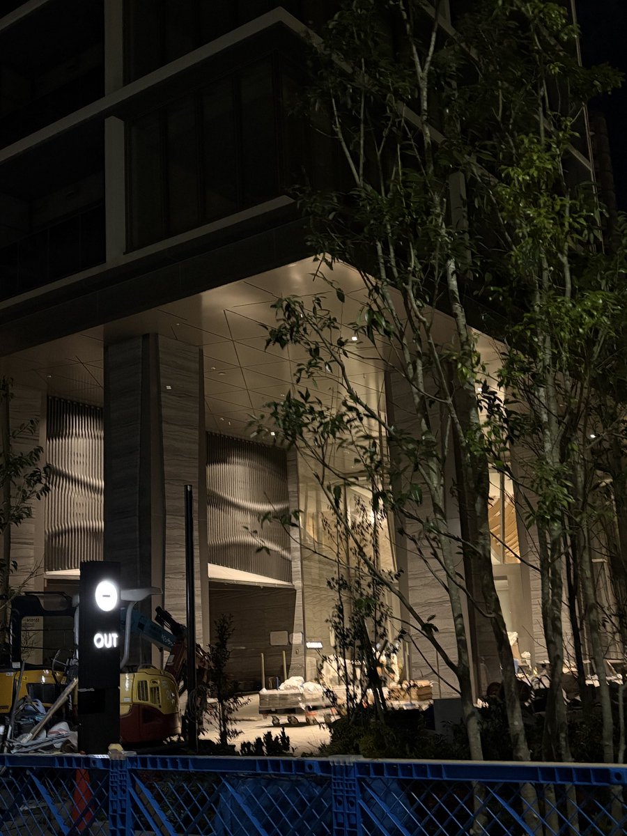 限界サラリーマン tweet media