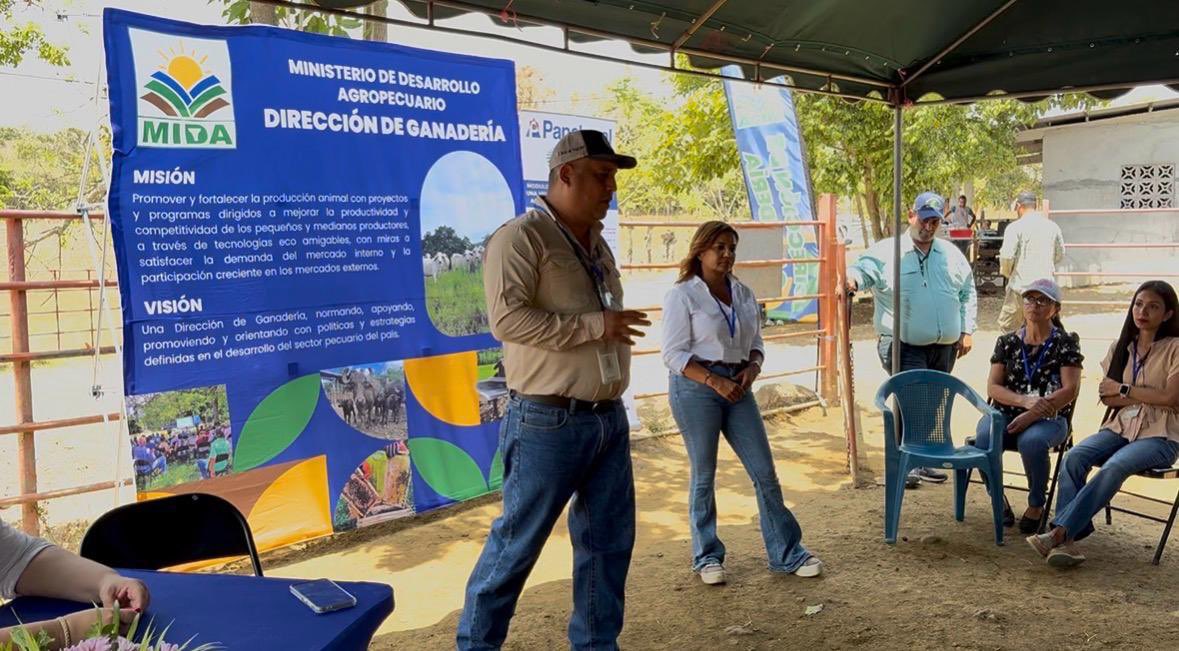 #ElBancoDelProductor tweet media