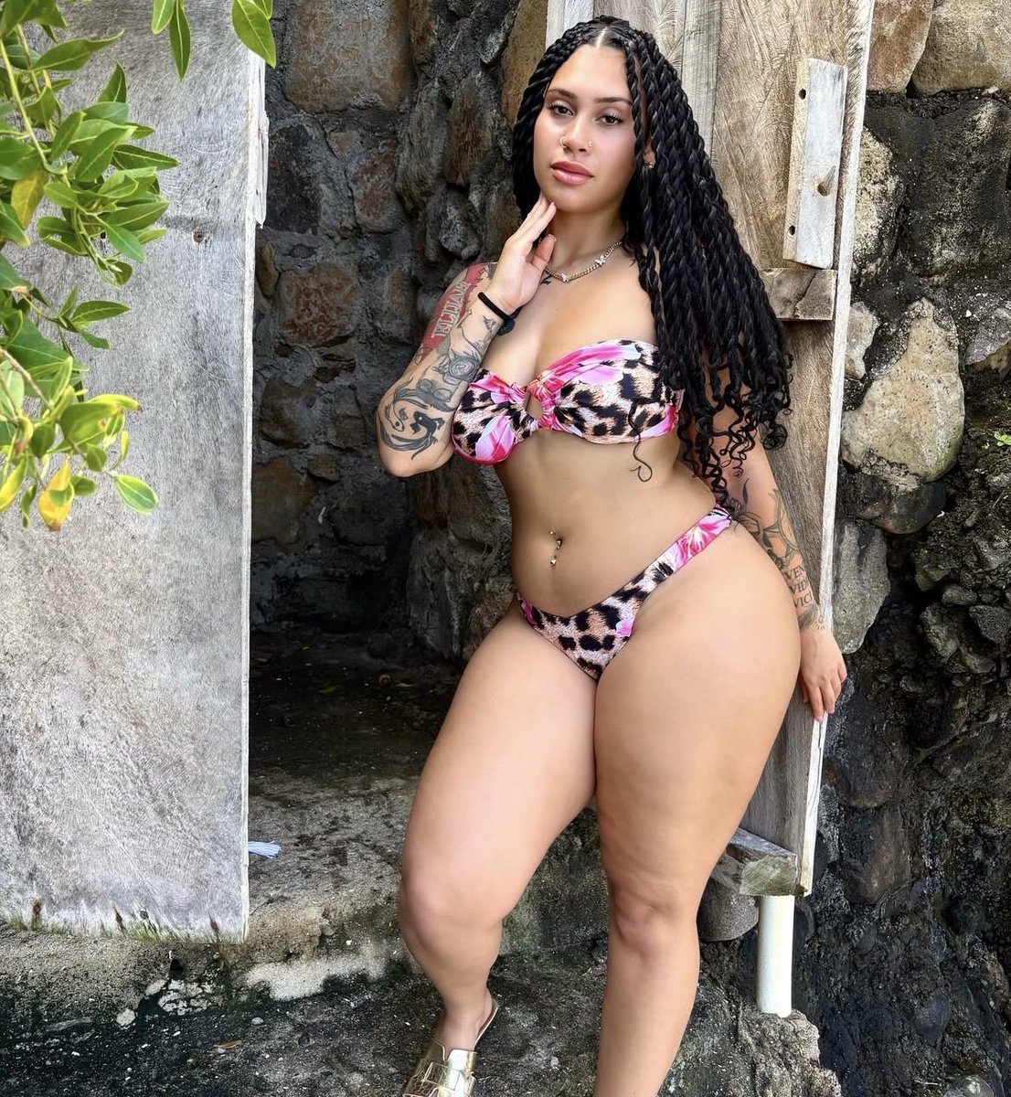 I’m bored and down for fun lmk if you want to link up with me now 😍