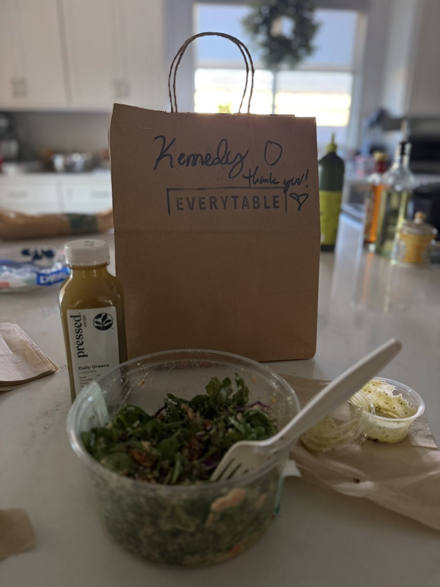 k e n n e d y 𓆩♡𓆪 tweet media