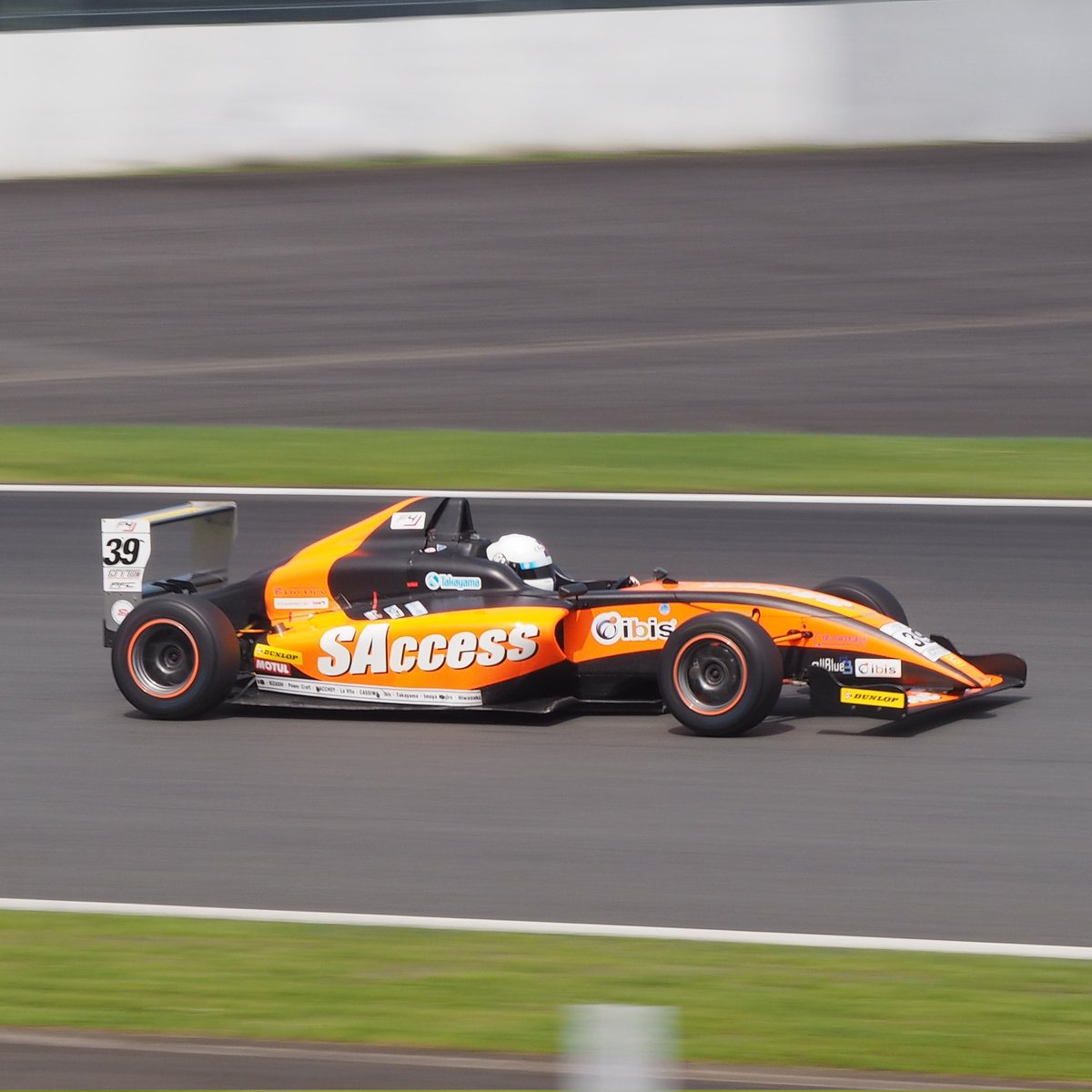 ne2_toshi_2's tweet photo. 2019 FIA-F4 Japanese Championship
Round 7, 8 Fuji Speedway
SACCESS RACING
#39 SACCESS RACING F4
岡本 大地 選手(@racingda1)
#FIAF4
#富士スピードウェイ
#SACCESSRACING
#岡本大地 https://t.co/nJNn8EGWua