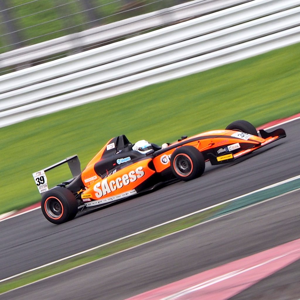 ne2_toshi_2's tweet photo. 2019 FIA-F4 Japanese Championship
Round 7, 8 Fuji Speedway
SACCESS RACING
#39 SACCESS RACING F4
岡本 大地 選手(@racingda1)
#FIAF4
#富士スピードウェイ
#SACCESSRACING
#岡本大地 https://t.co/nJNn8EGWua
