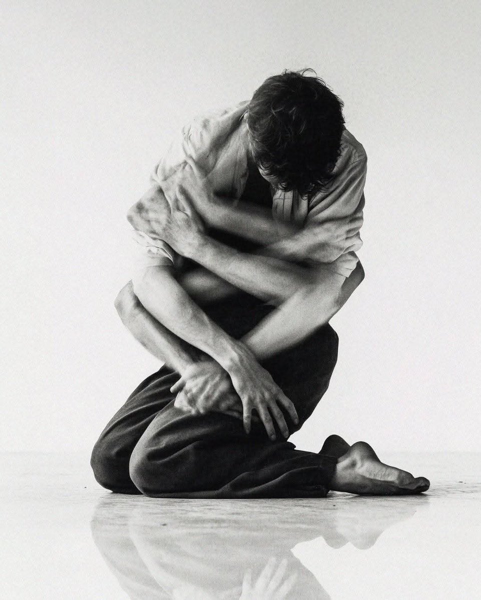 𝓐.𝓙.. tweet media