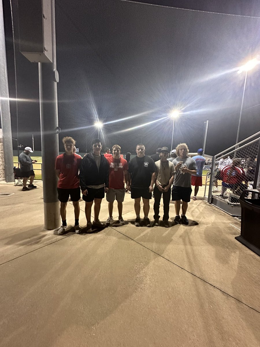Lucas_wilson74's tweet photo. Supporting girls softball #jagcomp26 https://t.co/SM3SvOX2Ql