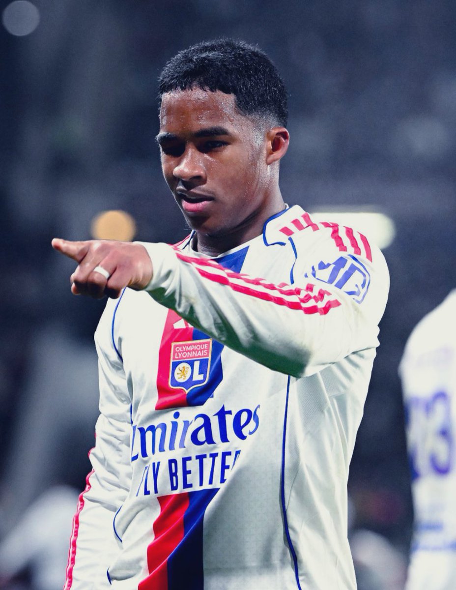 x_Davide9 tweet media