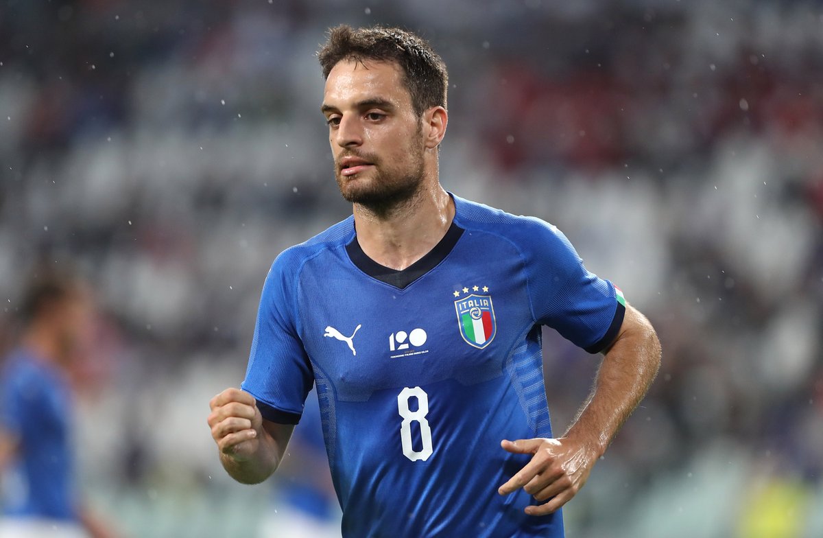 GoalJP_Official's tweet photo. 🇮🇹 引退を発表 📢

元イタリア代表MFボナヴェントゥーラが36歳で現役引退。

ミラン時代には本田圭佑ともプレー。セリエA通算380試合に出場した。

https://t.co/CUp5zJ5A7r https://t.co/2ho3wY0kRk