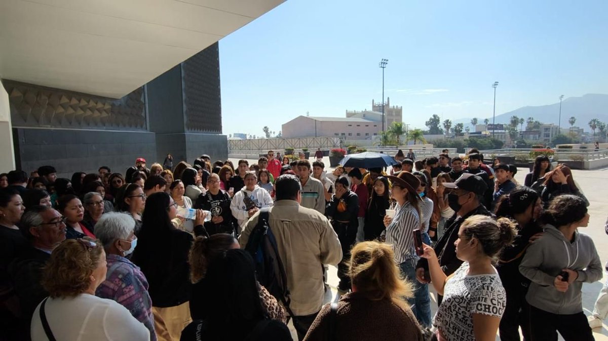 Miles de estudiantes deportistas siguen esperando respuesta de los gobiernos estatales para poder asistir a la Espartaqueada Deportiva. El deporte también necesita apoyo.
¡Exigimos respaldo para nuestros jóvenes!
#DeporteParaMéxico
<a href="/FNERRR_NACIONAL/">FNERRR NACIONAL</a>