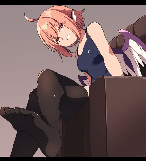 おはみすちー!!
Skebで描いたスク水ニーソみすちー!

リクエストありがとうございました! 