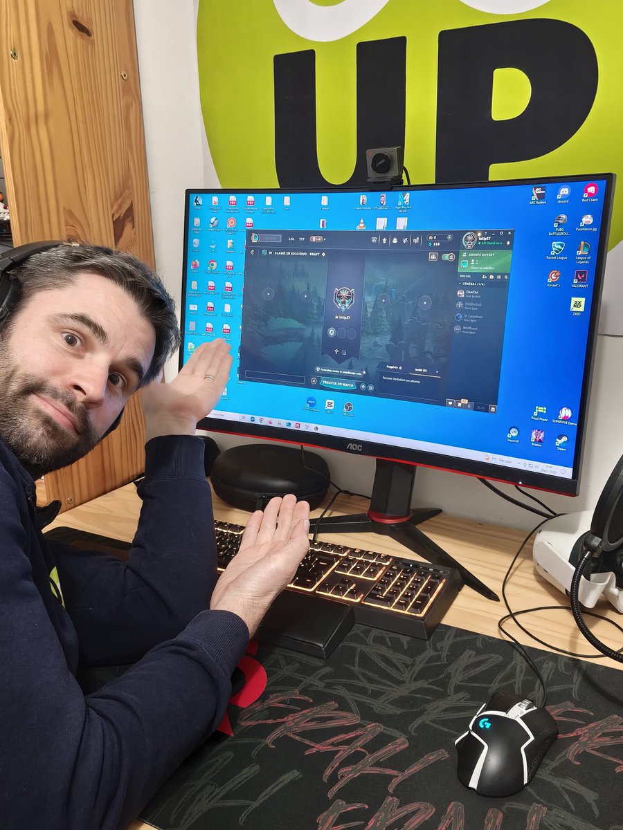 Il me reste 3 places pour des appels GRATUITS pour parler de tes douleurs 😉 !
Commente "MEDIC !" si tu es intéressé/intéressée ⛑️!

❤️&amp;♻️