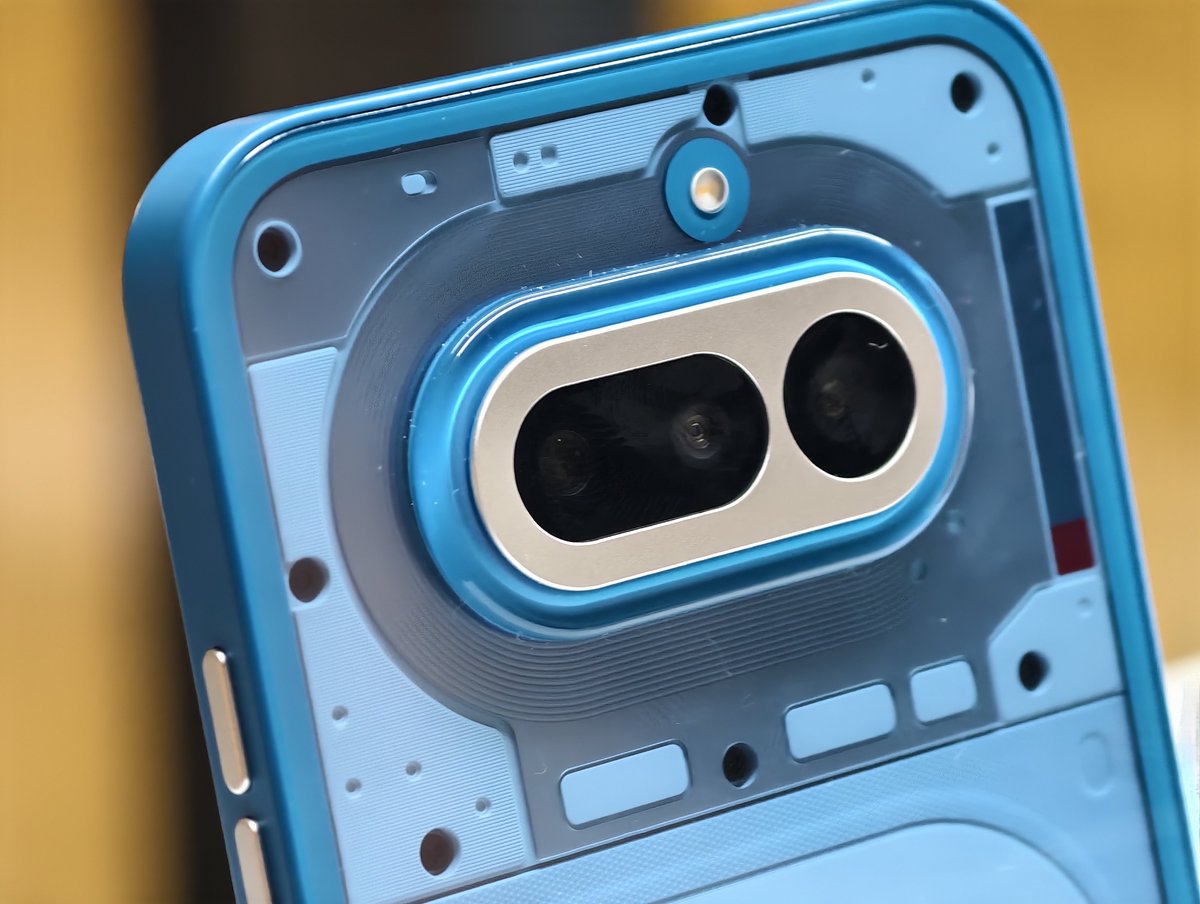 nothing phone (4a)はブルーとピンクがいいね。（3a)よりも青は明るく 