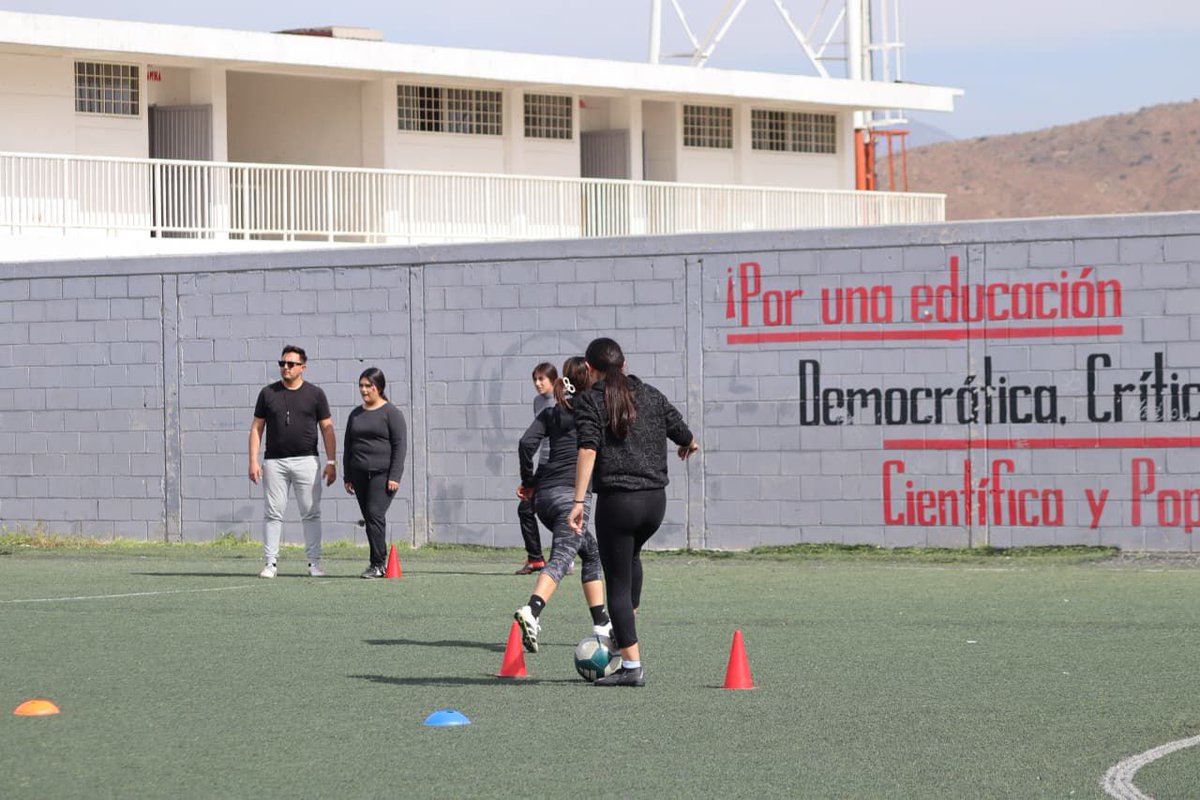 A días de iniciar la Espartaqueada Deportiva, miles de estudiantes siguen esperando apoyo para poder asistir. El talento y el esfuerzo de la juventud no pueden ser ignorados.
#DeporteParaMéxico
<a href="/FNERRR_NACIONAL/">FNERRR NACIONAL</a>
<a href="/GobAltamira4T/">Gobierno de Altamira 4T</a> <a href="/AytoTampico/">Tampico ¡Vive!</a> <a href="/GobGonzalez/">Jordi Gonzalez</a>