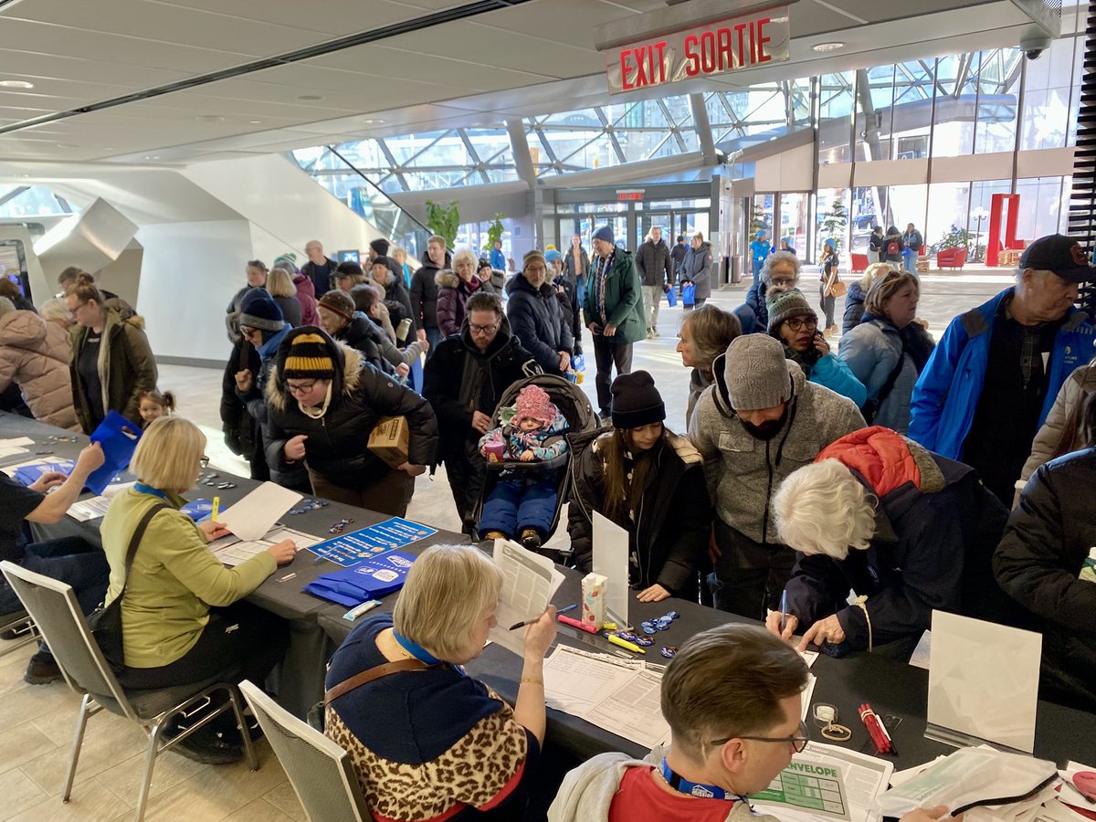 Rawlson King tweet media