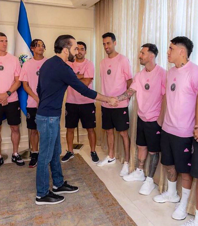 Jhonf Fonseca tweet media